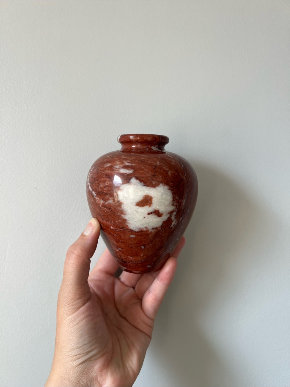 Vintage Red Marble Table Vase - Picture 3 of 9